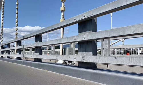 橋梁防撞護（hù）欄