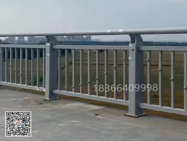 橋梁（liáng）人行道護欄